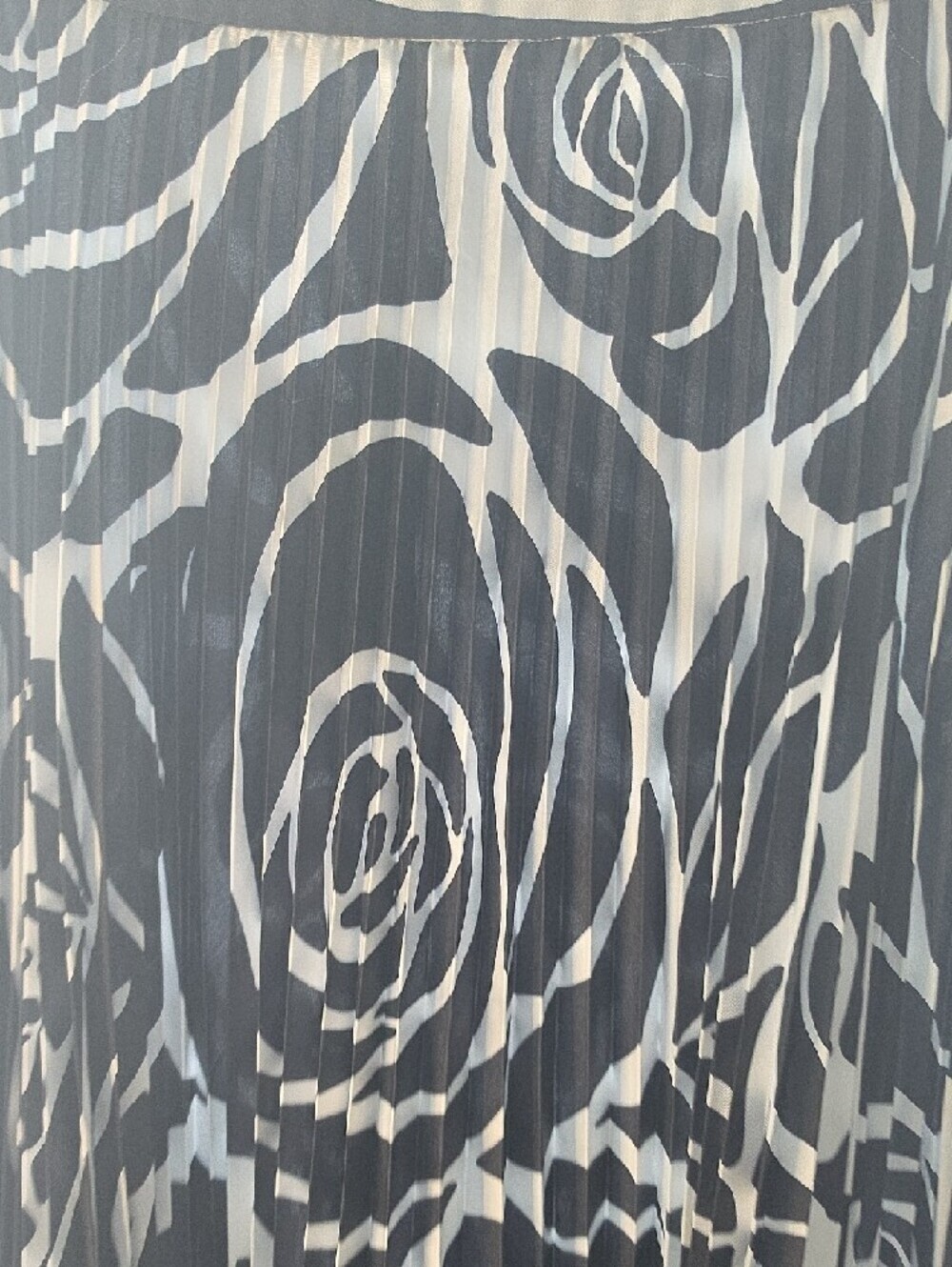 MILLY Otha Printed Pleated Midi Skirt Size 4 $325 - Picture 5 of 6